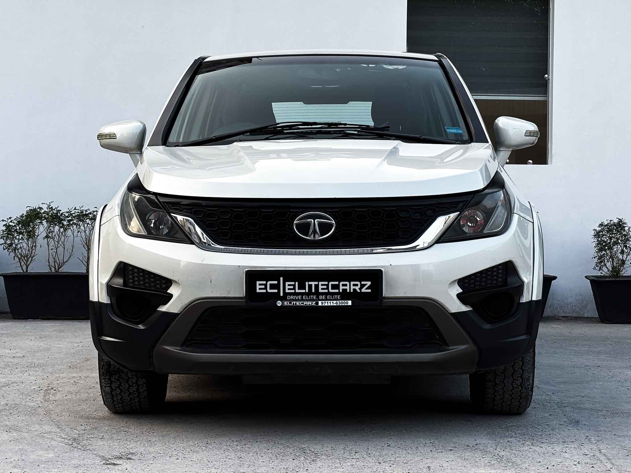 Tata Hexa XM  featured image